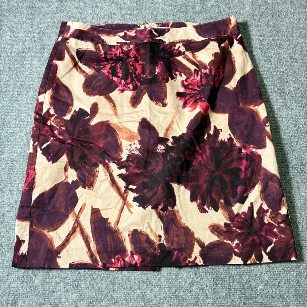 Van Heusen‎ Studio Floral Pencil Skirt Womens 8 Tan Purple Cotton Workwear